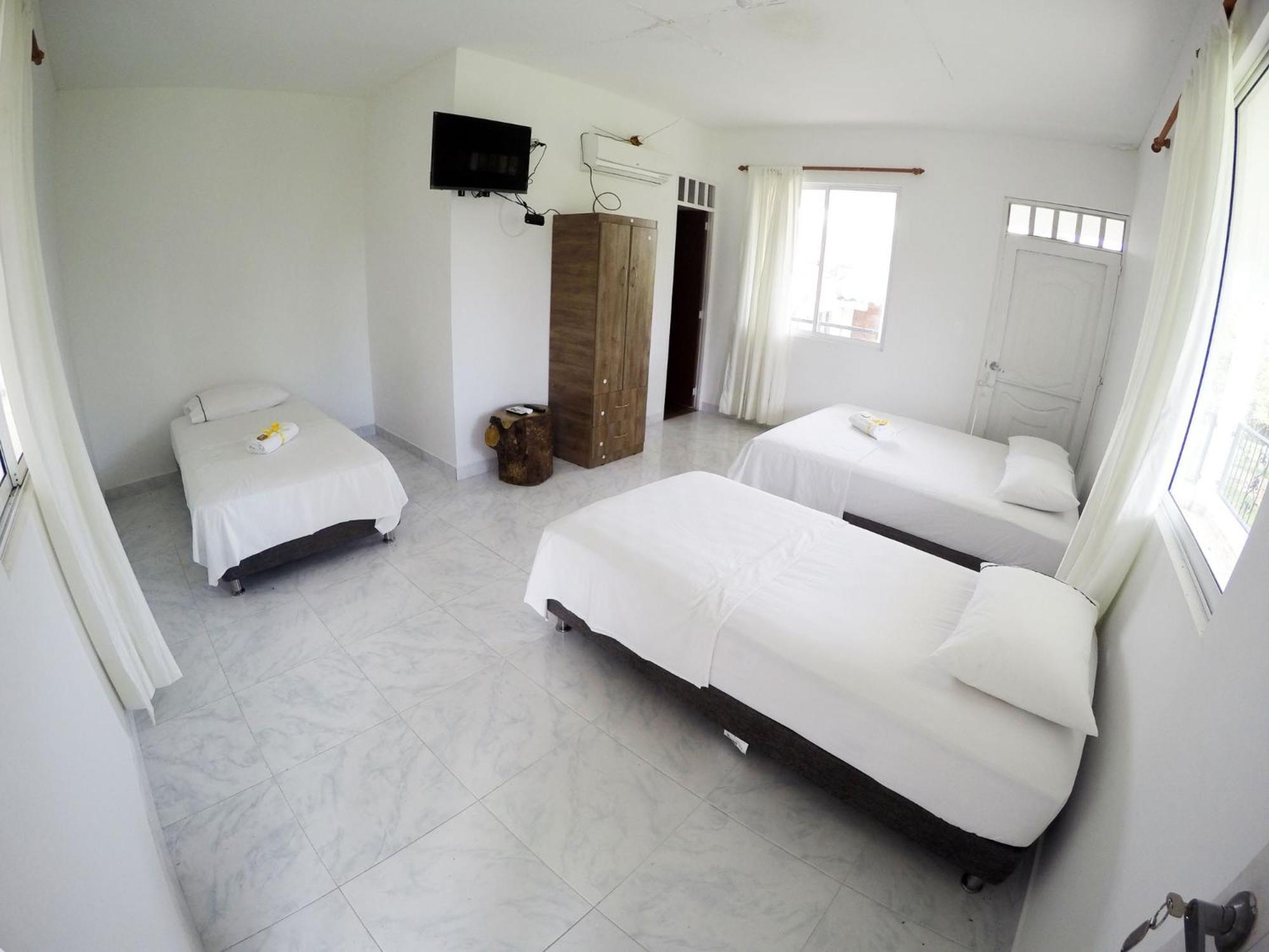 Hotel Campestre Mastranto Granja Campo Alegre Buitenkant foto