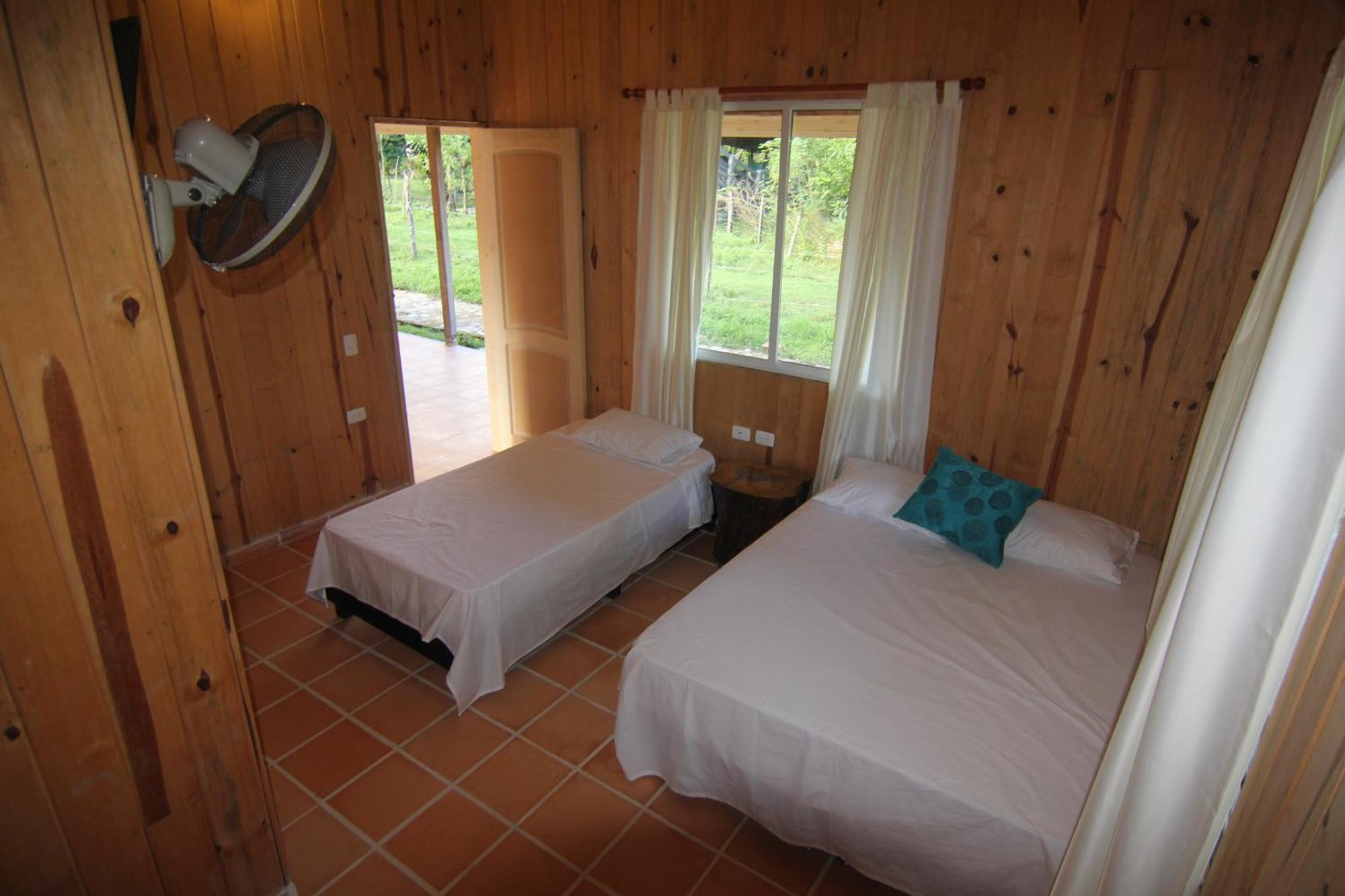 Hotel Campestre Mastranto Granja Campo Alegre Buitenkant foto