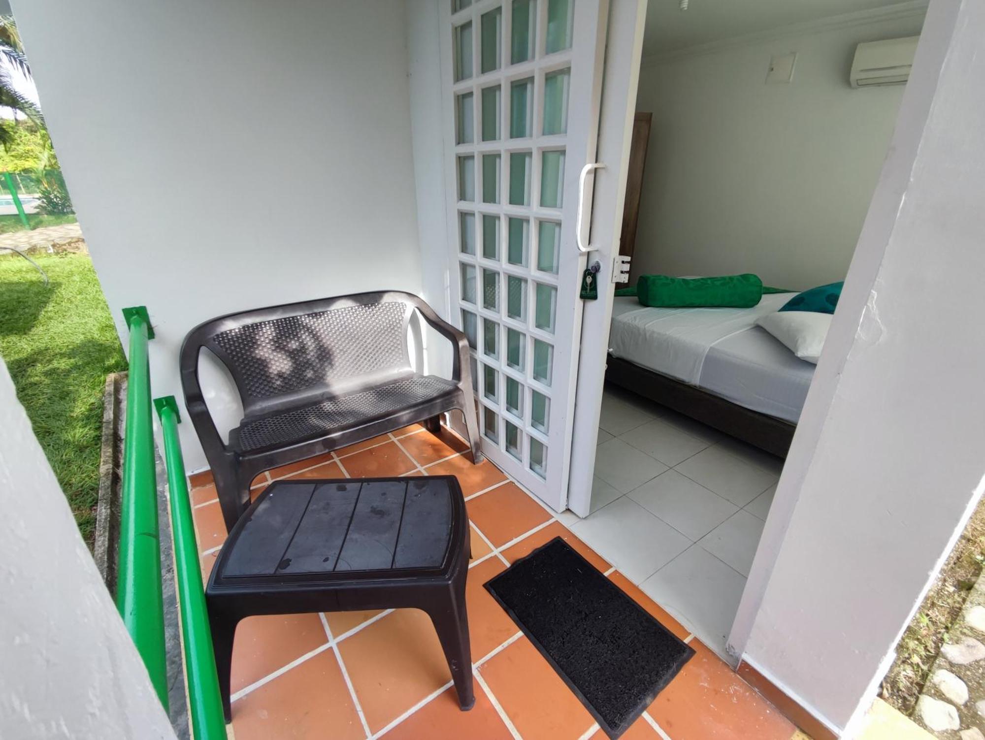 Hotel Campestre Mastranto Granja Campo Alegre Buitenkant foto