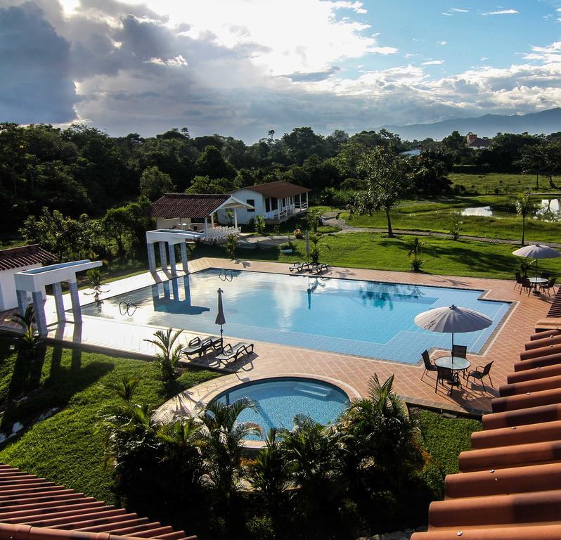 Hotel Campestre Mastranto Granja Campo Alegre Buitenkant foto